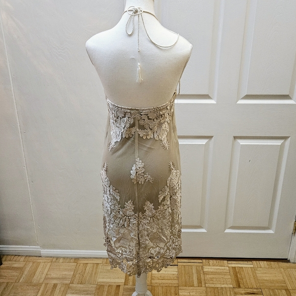 NEW SKY Cocktail Backless Nude Tan Lace Layered Halter Mini Dress S - Picture 8 of 10